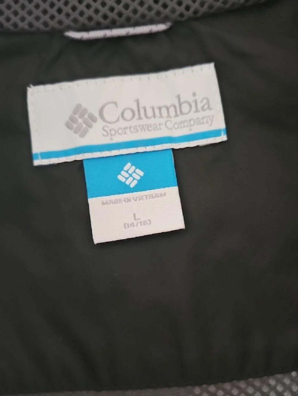 Columbia Men’s Black Hooded Rain Shell